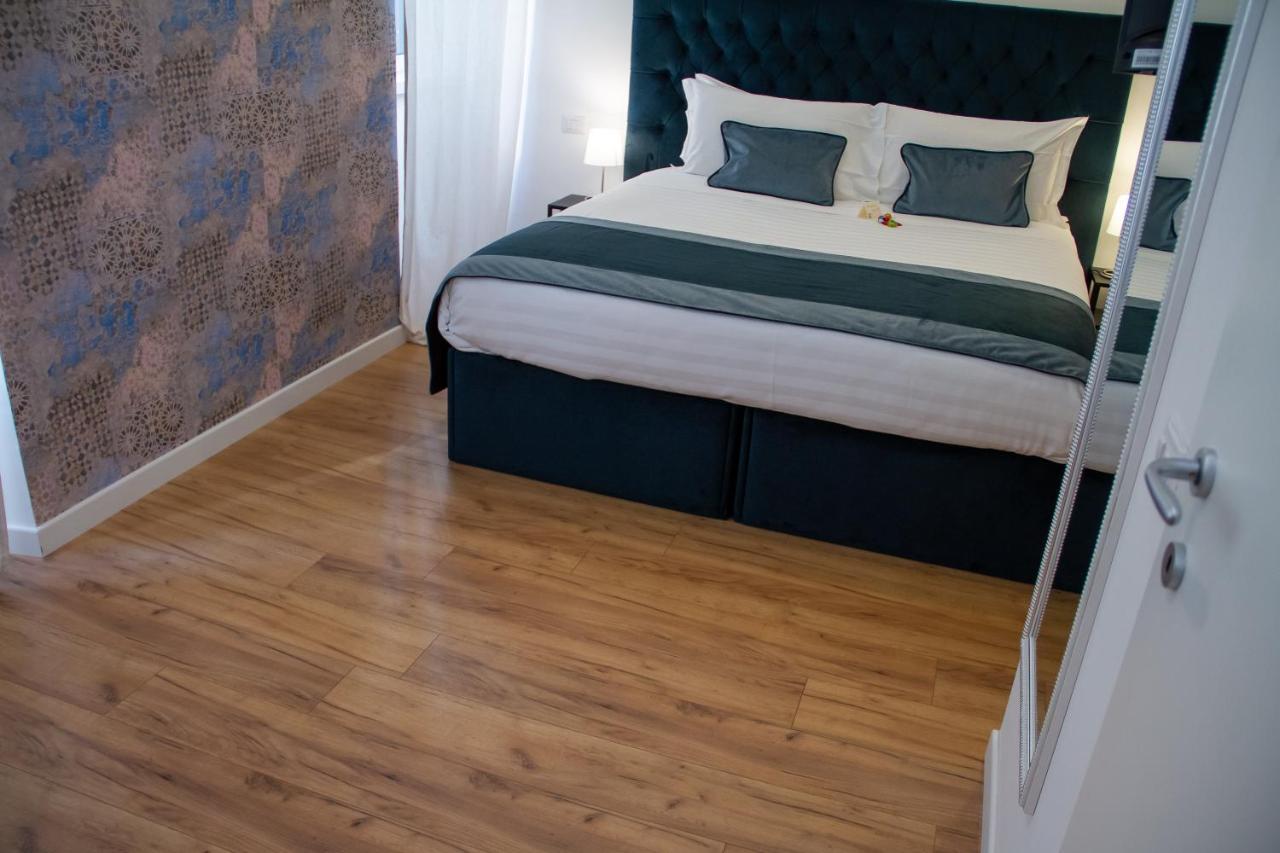 Home At Rome Vatican Suites Ngoại thất bức ảnh